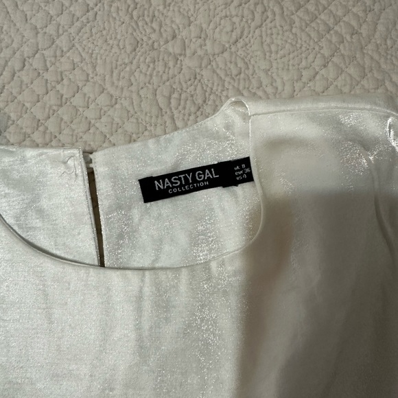 Nasty Gal, shiny white dress - size 4 - Picture 3 of 6